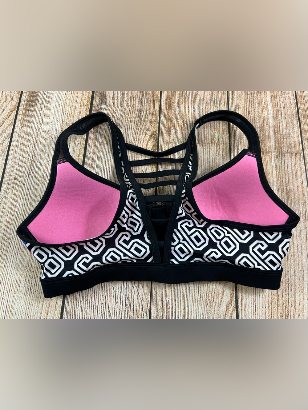 Victoria’s Secret Pink Ultimate Push Up Sports Bra Size Small - Picture 2 of 3